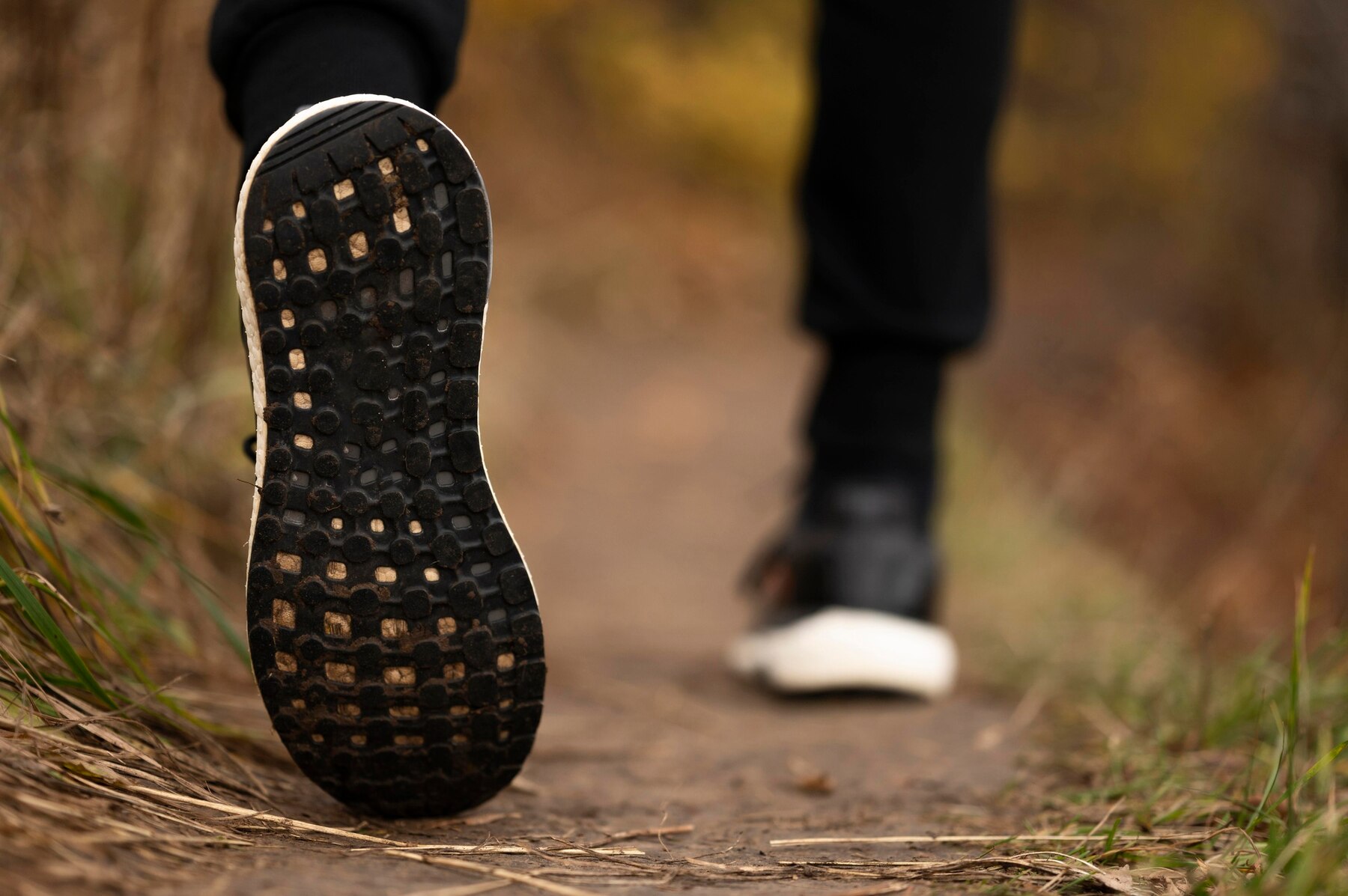 Lace and Pace Men's Trail Shoes